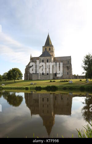 Cerisy Abbey (Abbaye de Cerisy), Cerisy-la-Forêt, Manche, Normandie, Kirche von Norden Stockfoto