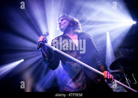 Die schwedischen Glam Rock Band Europa führt ein Live Konzert am Rockefeller in Oslo. Hier Sänger Joey Tempest ist live auf der Bühne gesehen. Norwegen, 24/09 2015. Stockfoto