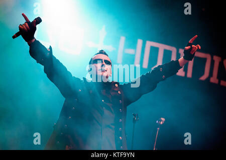 Die norwegische Industrial Metal Band Gothminister führt ein Live Konzert am Rockefeller in Oslo. Hier Sänger Gothminister (Bjørn Alexander Brem) gesehen wird live auf der Bühne. Norwegen, 11.04.2012. Stockfoto