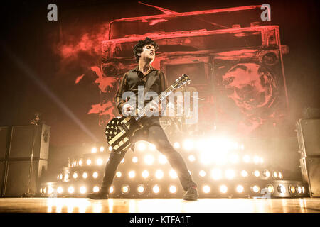 Die amerikanische Punk Rock Band Green Day führt ein Live Konzert in Oslo Spektrum. Hier Sänger und Musiker Billie Joe Armstrong wird gesehen, live auf der Bühne. Norwegen, 25.01.2017. Stockfoto