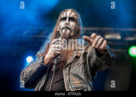 Norwegen, Borre - 18. August 2017. Der norwegischen Black Metal Band Gaahls Wyrd führt ein Live Konzert während der norwegischen Metal Festival Midgardsblot Festival 2017 in Borre. Hier Sänger Gaahl gesehen wird live auf der Bühne. (Photocredit: Terje Dokken). Stockfoto