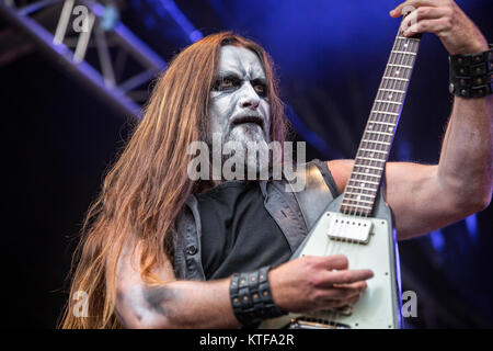 Norwegen, Borre - 18. August 2017. Der norwegischen Black Metal Band Gaahls Wyrd führt ein Live Konzert während der norwegischen Metal Festival Midgardsblot Festival 2017 in Borre. (Photocredit: Terje Dokken). Stockfoto