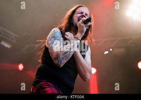 Die amerikanische heavy metal band Korn (stilisierte KoЯn) führt ein Live Konzert im Youngstorget in Oslo. Hier Sänger Jonathan Davis ist live auf der Bühne gesehen. Norwegen, 16.06.2011. Stockfoto