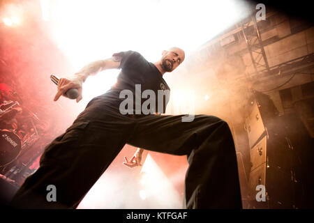 Die Schwedische extreme Metal Band Meshuggah führt ein Live Konzert am Rockefeller in Oslo. Hier Sänger Jens Kidman ist live auf der Bühne gesehen. Norwegen, 08.05 2013. Stockfoto