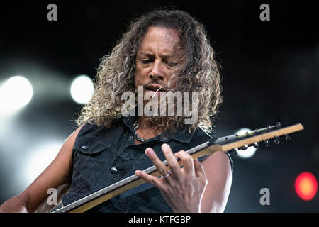 Die amerikanische Heavy Metal Band Metallica führt ein Live Konzert im Valle Hovin Stadion in Oslo. Hier Musiker und Gitarrist Kirk Hammett ist live auf der Bühne gesehen. Norwegen, 23.05.2012. Stockfoto