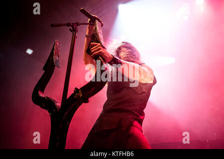 Der norwegischen Black Metal Band Satyricon führt ein Live Konzert am Rockefeller in Oslo. Hier Sänger Satyr gesehen wird live auf der Bühne. Norwegen, 21.03.2014. Stockfoto