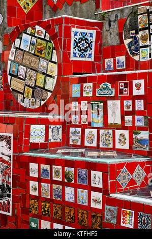 Detail der Welt-berühmten Keramik (escadaria Selarón Selaron Schritte) in Rio de Janeiro, Brasilien. Stockfoto