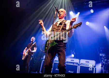 Die englische Rockband Status Quo führt ein Live Konzert in Sentrum Scene in Oslo. Hier Sänger und Gitarrist Francis Rossi ist live auf der Bühne gesehen. Norwegen, 25.04.2017. Stockfoto