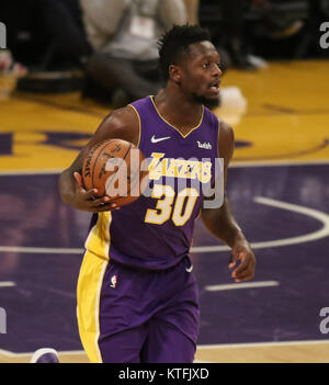 Los Angeles, CA, USA. 23 Dez, 2017. Los Angeles Lakers forward Julius Randle (30) Während der ersten Hälfte der Portland Trail Blazers vs Los Angeles Lakers an Staples Center am 23. Dezember 2017. (Foto durch Jevone Moore/Cal Sport Media (Netzwerk Fernsehen wenden Sie sich bitte an den zuständigen Vertriebsmitarbeiter für das Fernsehen. Credit: Csm/Alamy leben Nachrichten Stockfoto