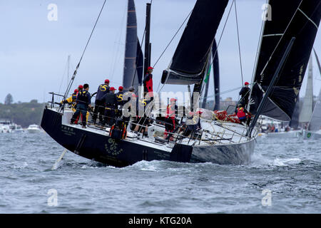 Sydney, Australien. 26. Dezember 2017. Rolex Sydney Hobart Yacht Race 2017. Hongkong gehört Beau Geste vor Rennen. Anthony Bolack/Alamy leben Nachrichten Stockfoto