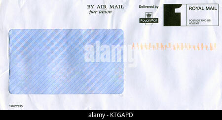GOMEL, BELARUS - 12. AUGUST 2017: Alte Kuvert, das von England nach Gomel, Belarus, 12. August 2017 versendet wurde. Stockfoto