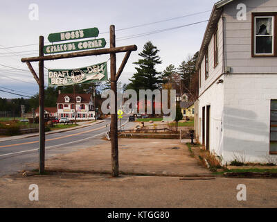 Long Lake, New York, USA. Hoss's Country Corner, charmanten und rustikalen Souvenir- und Geschenkeladen in Long Lake, New York Stockfoto
