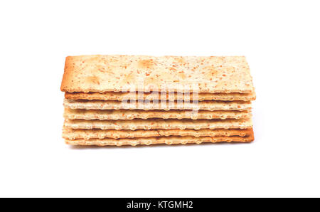 Stapel von Square Cracker auf weißem Hintergrund. Trockene cracker Cookies isoliert Stockfoto