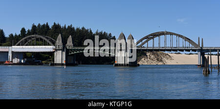 Die siuslaw River Bridge in Florence, Oregon, United States Stockfoto