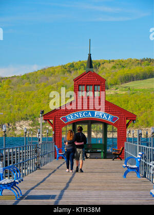 Stadt Dock auf Seneca Lake, Finger Lakes, Watkins Glen, New York, USA Stockfoto