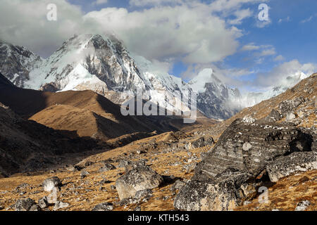 Blick vom Berg in der Nähe von Lobuche, Lhotse, Nuptse - Nepal, Himalaya Stockfoto