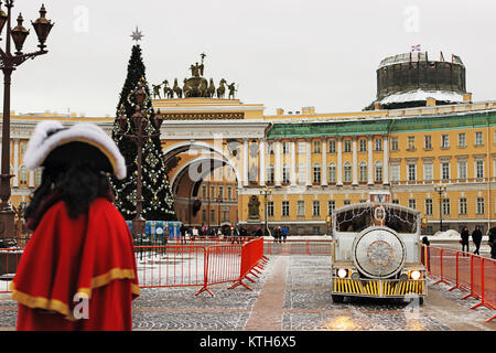 New Year's Baum in der Schlossplatz in St. Petersburg, Russland Stockfoto