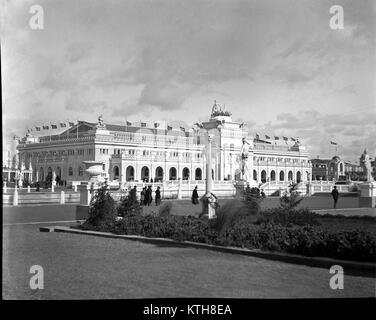 Die Maschine und Elektrische Gebäude am Transport und International Exposition. Diese weltweit Messe war in Omaha, Nebraska vom 1. Juni bis zum 1. November 1898 statt. Bild vom Original kamera Nitrat negativ. Stockfoto