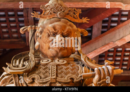 Komokuten - Die Wächter der vier coners an Todaiji Tempel in Nara Nara, Japan - 16. NOVEMBER: Komokuten in Nara, Japan am 16. November 2013. Fier Stockfoto