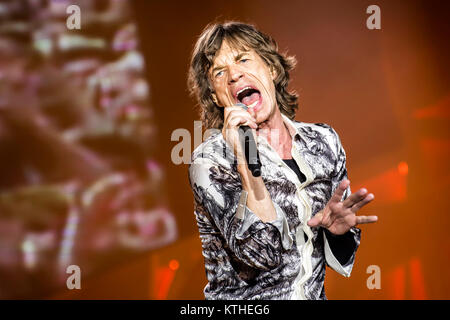 Die Rolling Stones, Die legendäre englische Band, führt ein Live Konzert in der Telenor Arena in Oslo. Hier Sänger und Songwriter Mick Jagger ist live auf der Bühne gesehen. Norwegen, 26.05.2014. Stockfoto