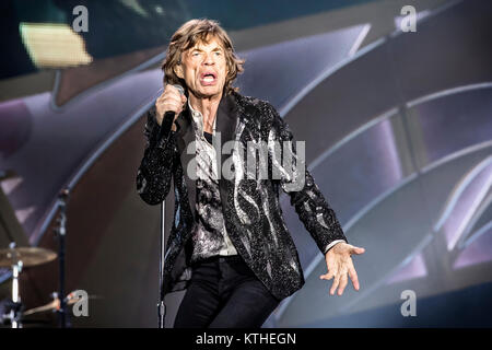 Die Rolling Stones, Die legendäre englische Band, führt ein Live Konzert in der Telenor Arena in Oslo. Hier Sänger und Songwriter Mick Jagger ist live auf der Bühne gesehen. Norwegen, 26.05.2014. Stockfoto