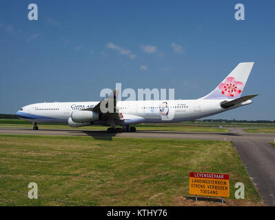 B 18806 China Airlines Airbus A340 313 X CN433 pic 5. Stockfoto