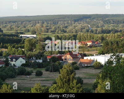Ein 2013 von der Dachterrasse eines Gebäudes aufgenommenes Foto, das einen Panoramablick auf die umliegende Stadtlandschaft, einschließlich bemerkenswerter Gebäude und Sehenswürdigkeiten, bietet. Stockfoto