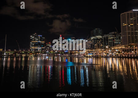 Sydney Darling Harbour bei Nacht Stockfoto