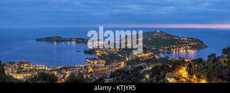 Panorama von Kap Ferrat bei Dämmerung, Französische Riviera, Frankreich Stockfoto