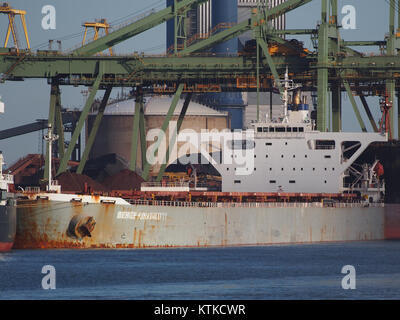 Berge Kinabalu (Schiff, 2003) IMO 9271391 Hafen von Rotterdam pic1 Stockfoto