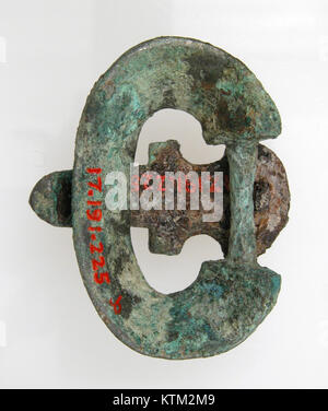 Dieses Stück, gekennzeichnet als Gürtelzunge und ovale Schlaufe aus einer Schnalle, ist im Metropolitan Museum of Art untergebracht Es stellt ein Beispiel für historisches Design in Accessoires dar. Stockfoto