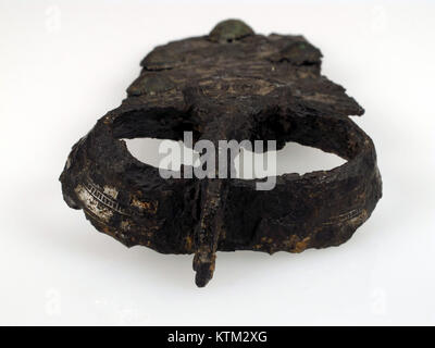 Eine Gürtelschnalle aus der Sammlung des Metropolitan Museum of Art, bekannt für ihre Handwerkskunst und historische Bedeutung. Stockfoto