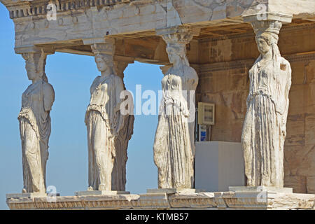 Detail der berühmten caryatid Veranda Im Erechtheion auf der Akropolis in Athen, Griechenland Stockfoto