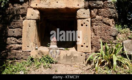 Eingang zum malerischen Religiösen geistlichen Phnom Banan Prasat Banan längst vergangene angkorianische Ruine Angkor Wat Ära 11 Century-Built durch Jayarvarman VII Battambang Kambodscha Stockfoto