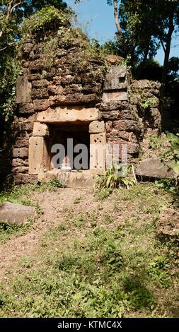 Eingang zum malerischen Religiösen geistlichen Phnom Banan Prasat Banan längst vergangene angkorianische Ruine Angkor Wat Ära 11 Century-Built durch Jayarvarman VII Battambang Kambodscha Stockfoto