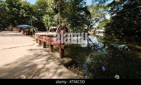 Eingang zum malerischen Religiösen geistlichen Phnom Banan Prasat Banan längst vergangene angkorianische Ruine Angkor Wat Ära 11 Century-Built durch Jayarvarman VII Battambang Kambodscha Stockfoto