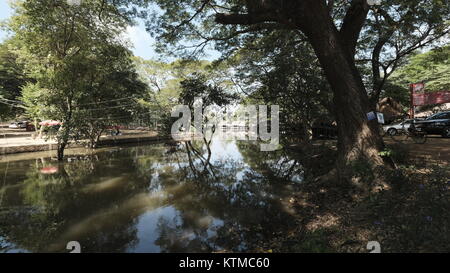 Eingang zum malerischen Religiösen geistlichen Phnom Banan Prasat Banan längst vergangene angkorianische Ruine Angkor Wat Ära 11 Century-Built durch Jayarvarman VII Battambang Kambodscha Stockfoto