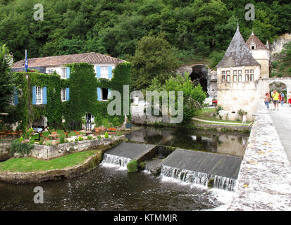 Brantome en Perigord, Hotel Le Moulin de l'Abbaye, La Dronne Fluss, Dordogne, Nouvelle-Aquitaine, Frankreich, Europa Stockfoto