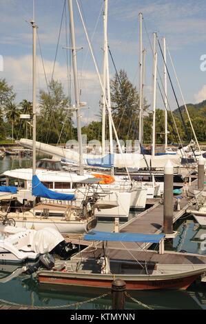 Perdana Quay ist ein modernes swank Komplex in Telaga Harbour Park von Pantai Kok gelegen, bei der Sie die Insel Langkawi in Malaysia. Stockfoto