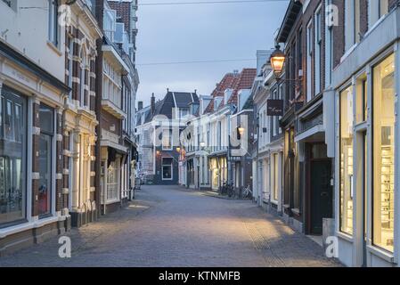 Leeuwarden, Niederlande. 10 Juni, 2017. Altstadt von Leeuwarden, der Europäischen Kulturhauptstadt 2018, 10.6.2017 | Verwendung der weltweiten Kredit: dpa/Alamy leben Nachrichten Stockfoto