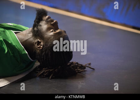 Turin, Italien. 26 Dez, 2017. Maurice Ndour (unics Kazan) während der Basketball Eurocup spiel Fiat Torino Auxilium vs Unics Kazan. Unics Kazan gewann 72-79 in Turin, Pala Ruffini Italien 26. Dezember 2017. Credit: Alberto Gandolfo/Alamy leben Nachrichten Stockfoto