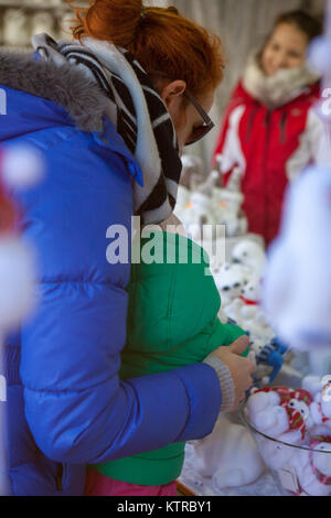 Wiener Rathaus, Weihnachtsmarkt in Rathausplatz Dezember 2017 Stockfoto