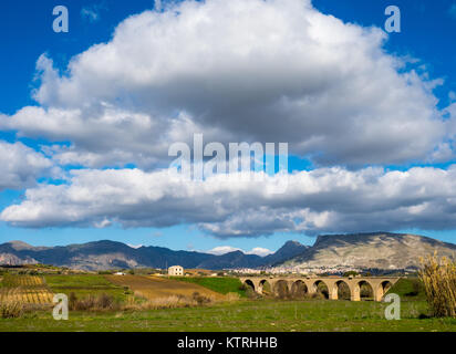 Sizilianischen Landschaft, Camporeale, Sizilien, Italien, 12.26.2017 Stockfoto