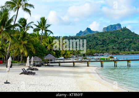 Hotel Sofitel Bora Bora Marara Beach Resort, Bora Bora, Französisch-Polynesien Stockfoto