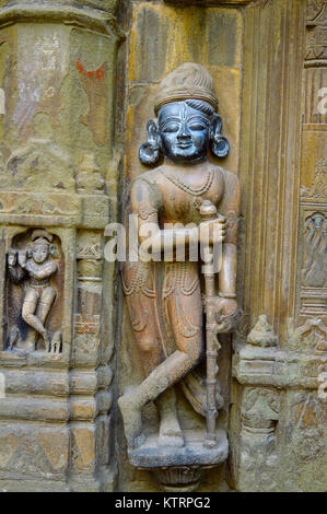 Skulptur von dwarpala an der Wand des Trishund Mayureshshwar Ganesh Tempel in Pune, Maharashtra Indien Somawar Peth Stockfoto