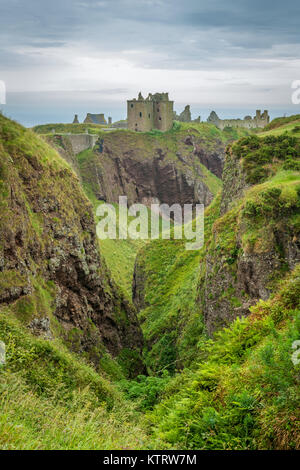 Dunnottar Castle, in der Nähe von Stonehaven, Schottland. Stockfoto