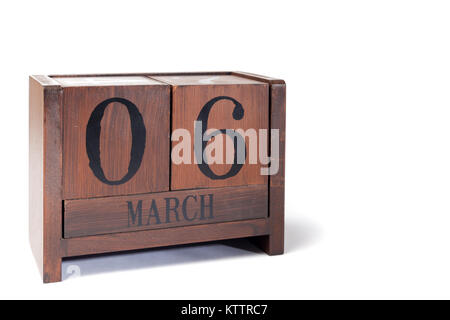 Holz- Perpetual Kalender März 6. Stockfoto