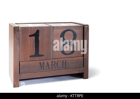 Holz- Perpetual Kalender März 18. Stockfoto