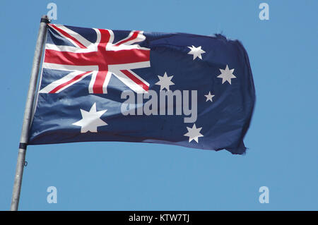 Australische Flagge weht im Wind Stockfoto