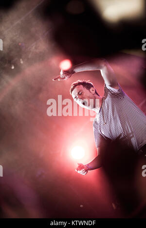 Die "virtuelle" Englische band Gorillaz, angeführt von frontmann Damon Albarn, führt ein Live Konzert in der Orange Stage beim Roskilde Festival 2010. Dänemark, 01/07 2010. Stockfoto